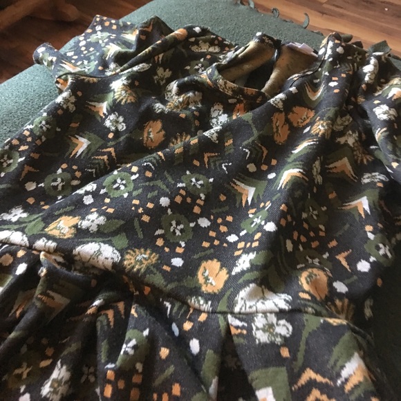 Worn once Lularoe Amelia! - Picture 2 of 3
